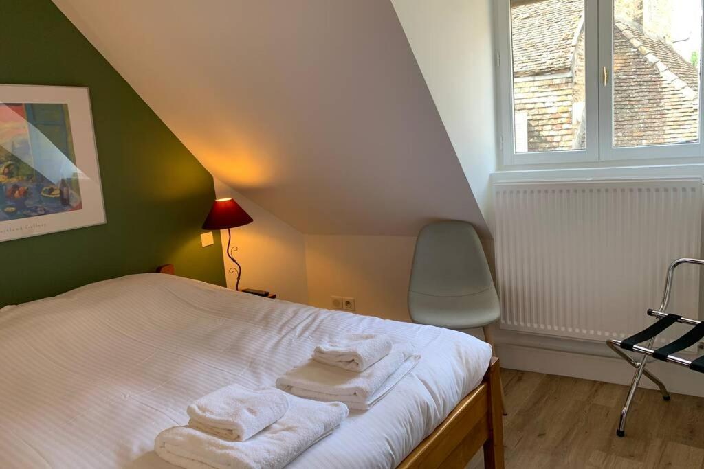 Apartmán Le Cheval Bixio Beaune  Exteriér fotografie